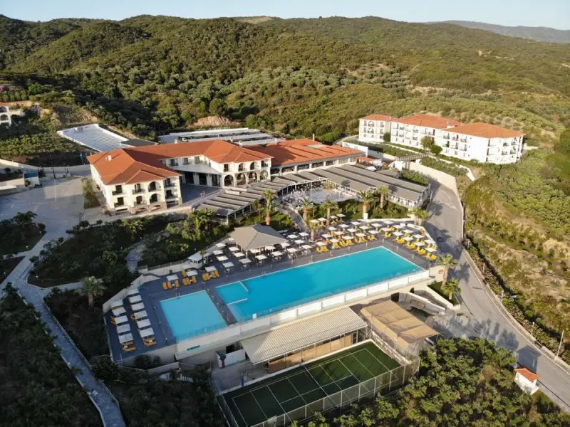 Akrathos Beach Hotel