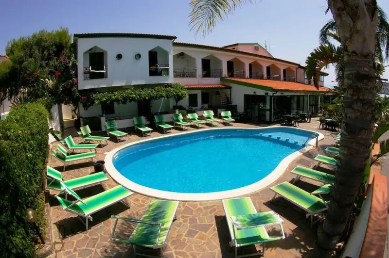 Hotel Marinella di Muzzupappa Giacomo