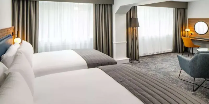 Crowne Plaza Manchester Airport by IHG