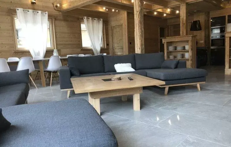 Chalet "Stéphane": Mountain View, Private Terrace & Wi-Fi