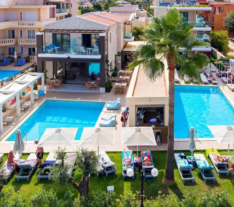 Airis Boutique & Suites