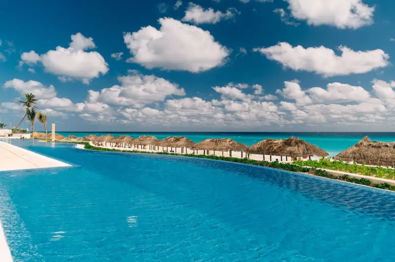 Hotel Emporio Cancún optional All-Inclusive