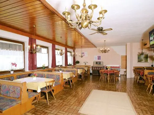 Ferienhaus Dankl 11 Schlafzimmer Selbstverrsorger, Familiengruppen