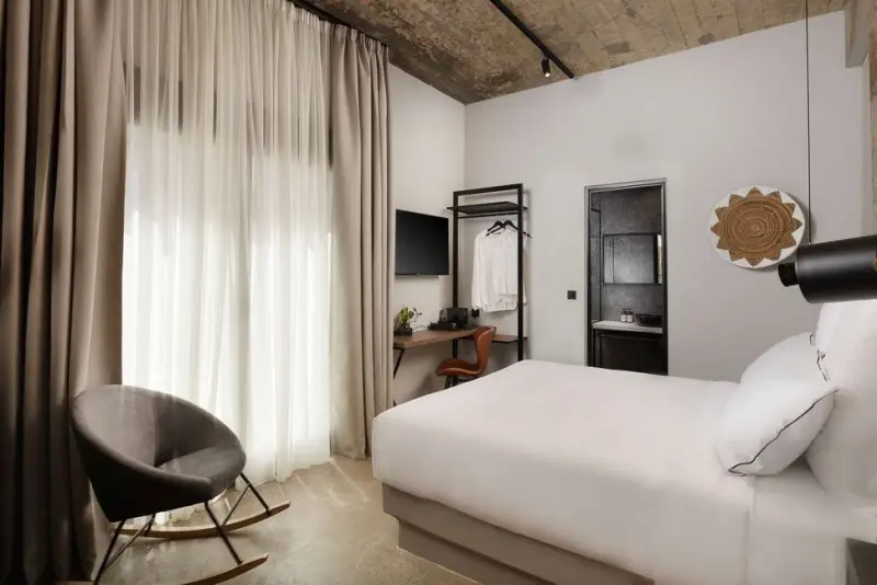 Anise Aluma Athens, Tapestry Collection by Hilton