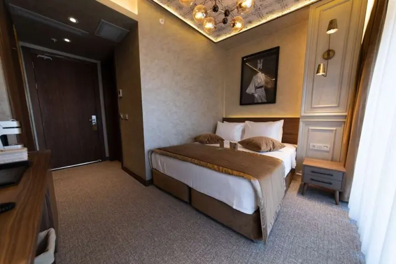 Tonight Hotel Port