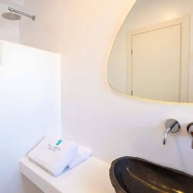 Thalasidi Luxury Suites