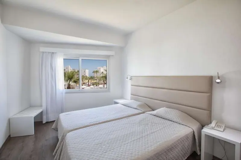 Papantonia Hotel Apts