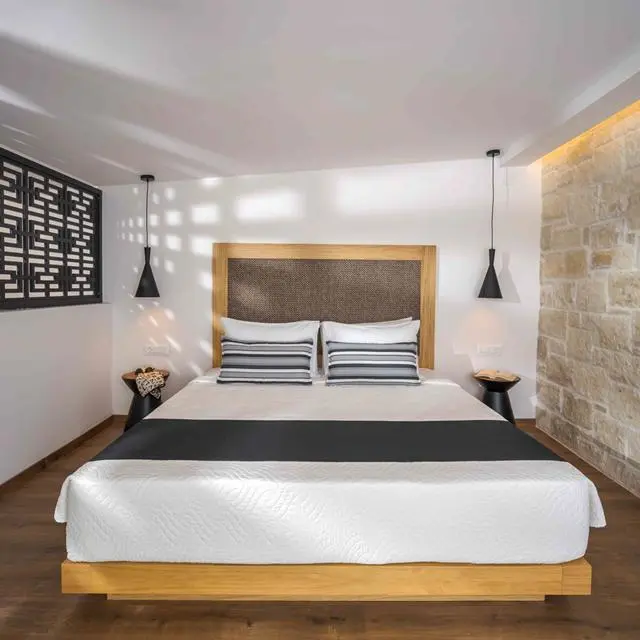 Diamond suites