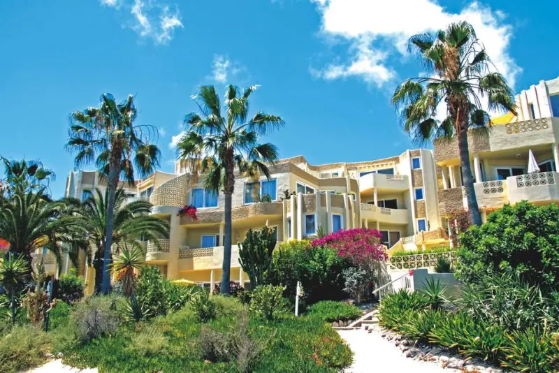 R2 Maryvent Beach Apartment