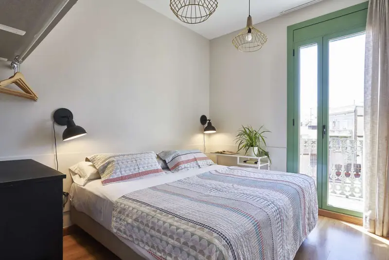 AinB Barcelona Sants Apartments