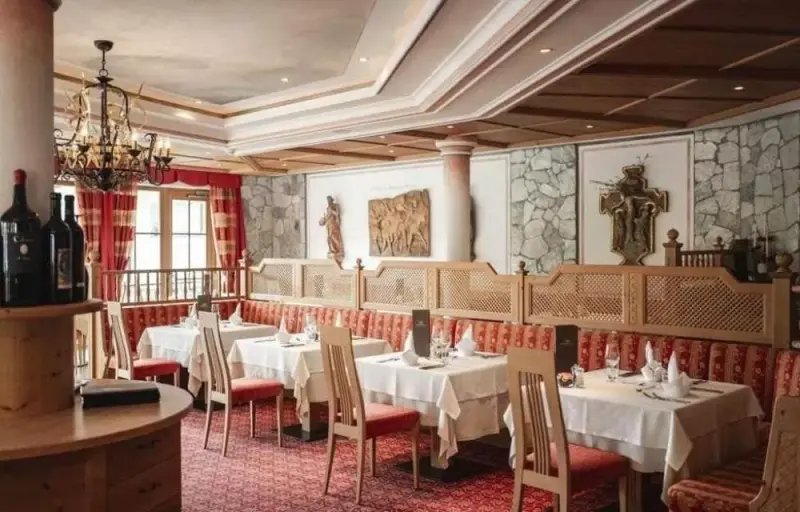 Hotel Tianes