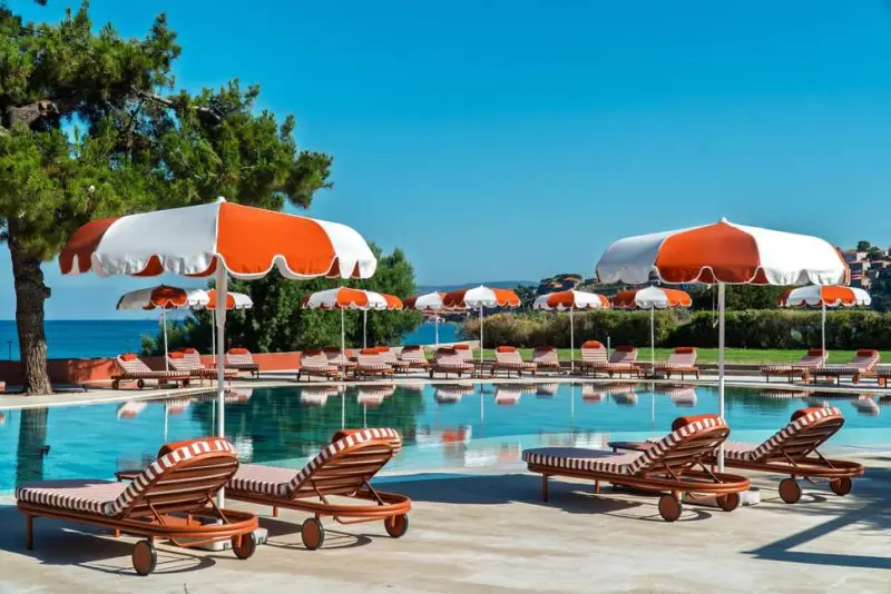 Delfinia Hotel & Bungalows