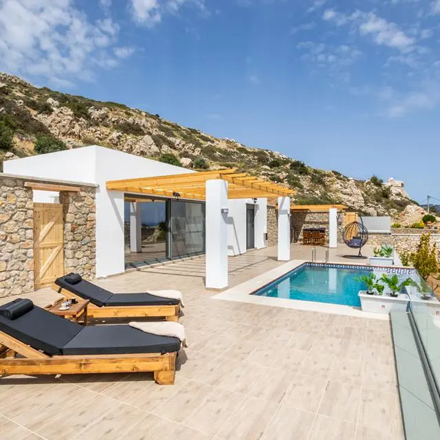 Amoopi Sea View Villas