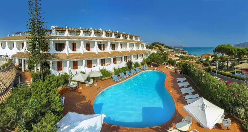 Hotel Punta Est - Baja Sardinia