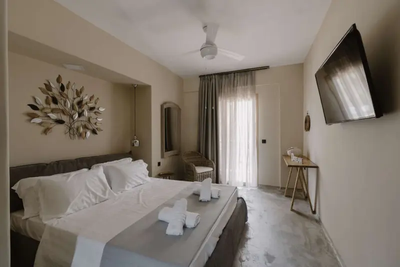 Pefkon Suites