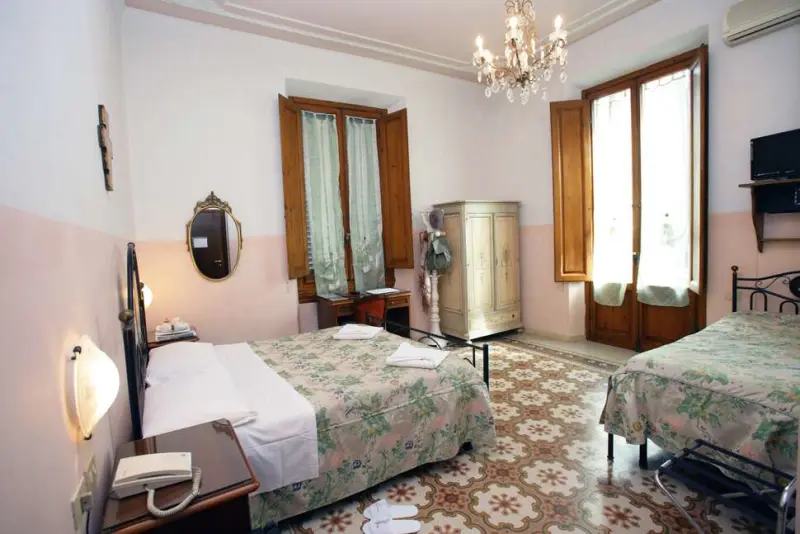 Hotel Desiree