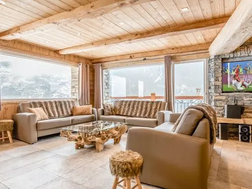 Chalet Le Jo’li Pré : Location de vacances dans gite de standing pour groupe avec espace bien-être jacuzzi et sauna, au pied des pistes de ski proche domaine skiable des Arcs et Paradiski en Savoie
