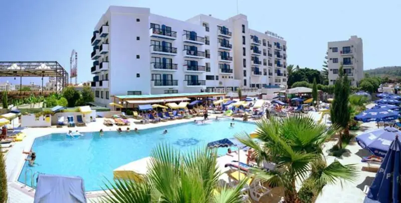 Kapetanios Bay Hotel