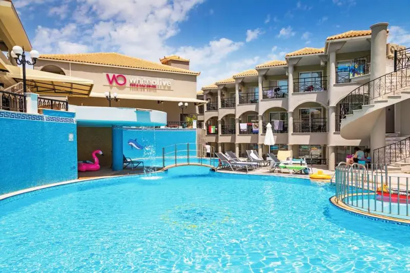 White Olive Premium Hotel