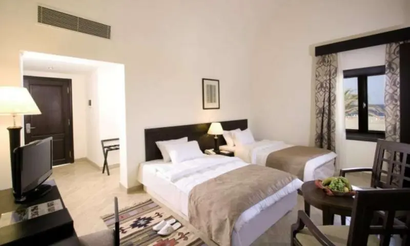 Rohanou Beach Resort