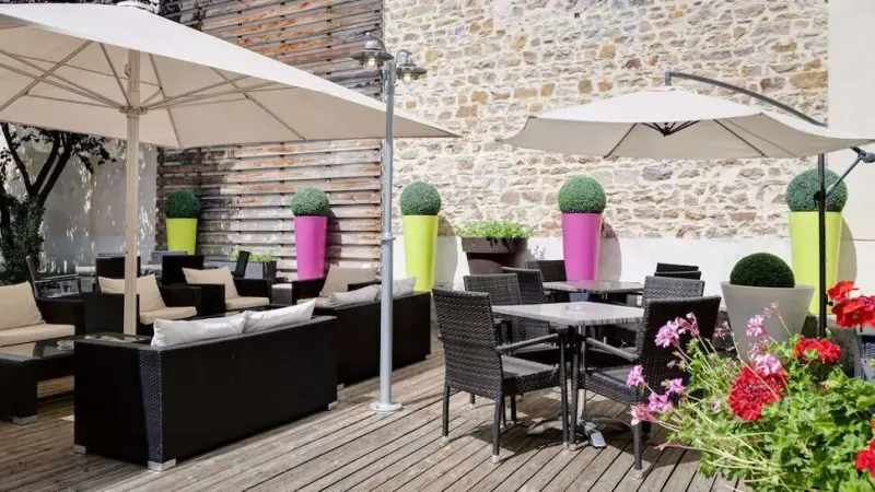 Hotel Charlemagne By Happyculture