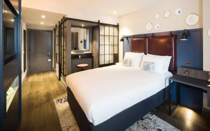 Clayton Hotel City of London