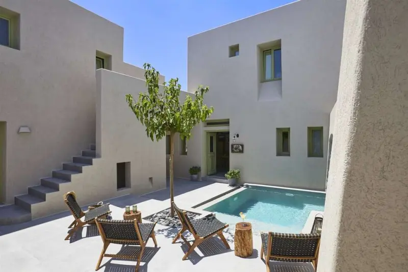 Aeon Suites by Mr and Mrs White