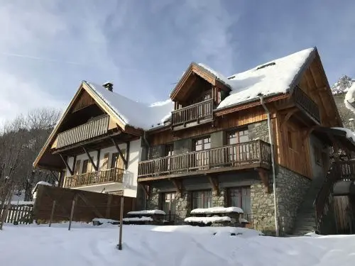Chalets Clovis I & II