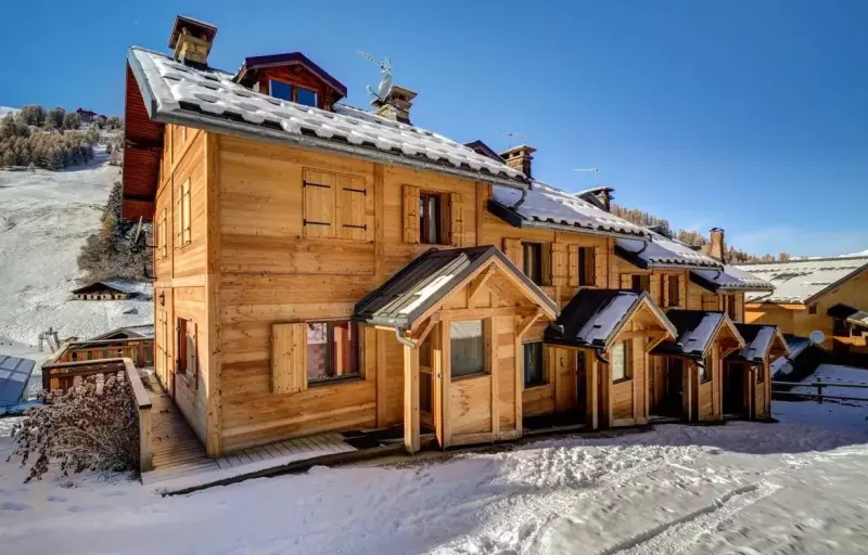 Chalet de la Mine 1 Mountain Collection