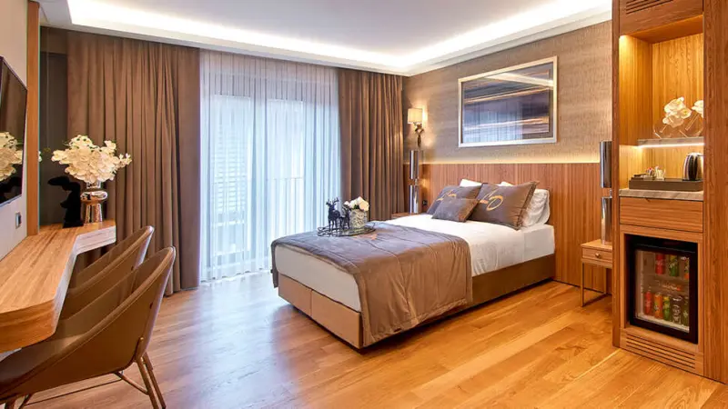Lady Diana Hotel