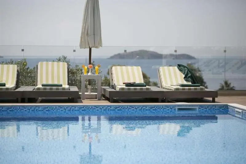 Irida Aegean View Hotel