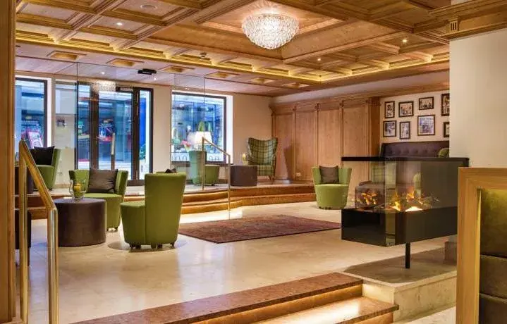 Hotel Österreichischer Hof - inkl. Bademantelgang zur Alpentherme