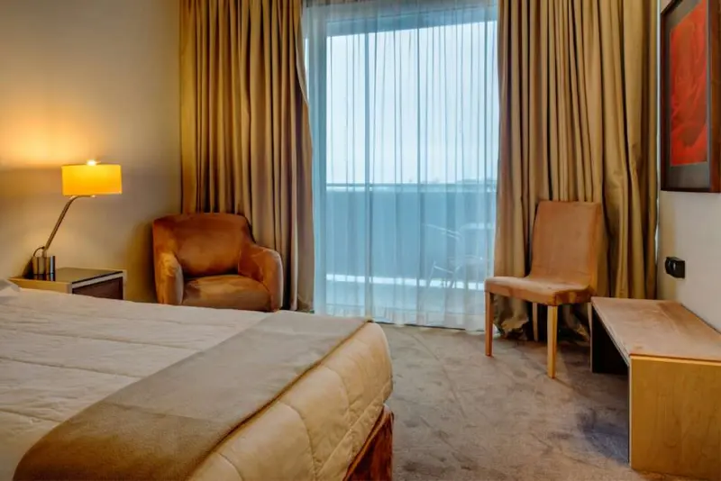 VIP Executive Azores Hotel