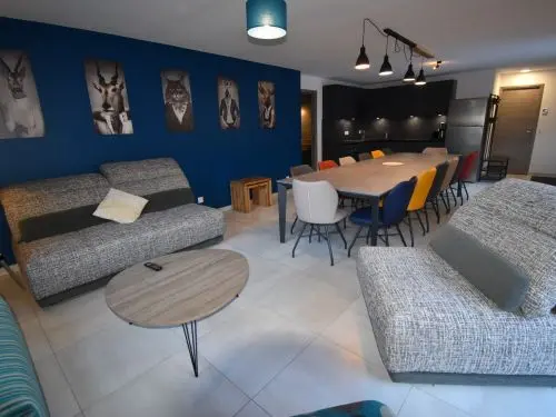 VAUJANYLOCATIONS - Marguerite - Superior Apartment with Sauna