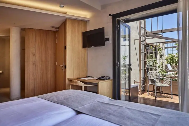 Joe's Gomila Hotel