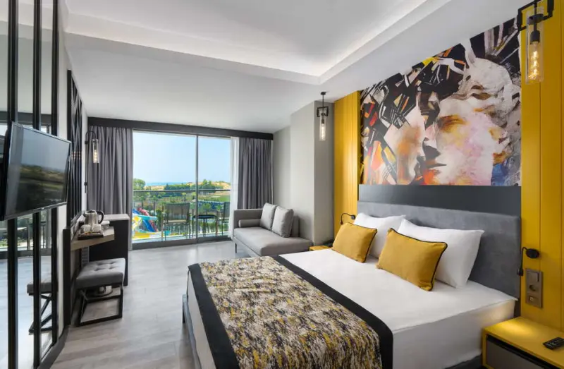 ARNOR DELUXE HOTEL & SPA