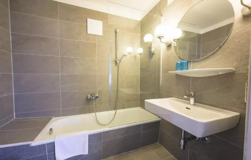 ROJ Rooms & Suites