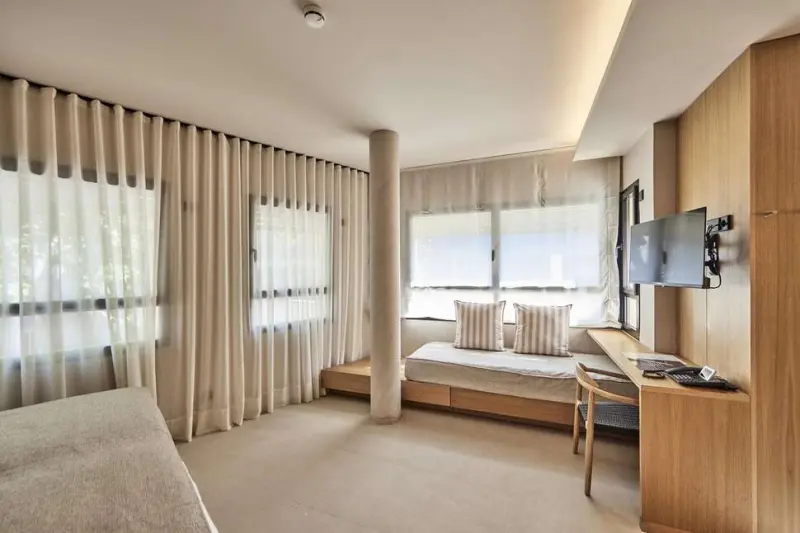 Joe's Gomila Hotel
