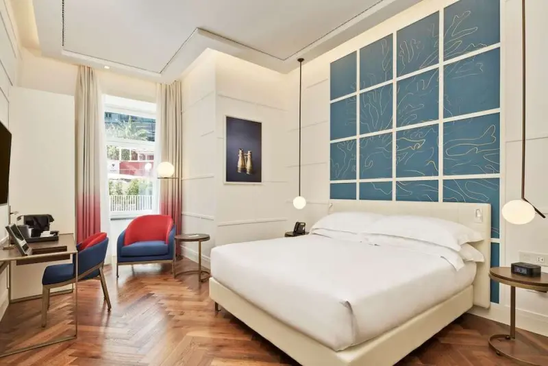 De Bonart Naples, Curio Collection by Hilton