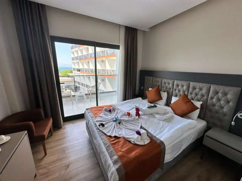 Side Golden Rock Hotel &spa
