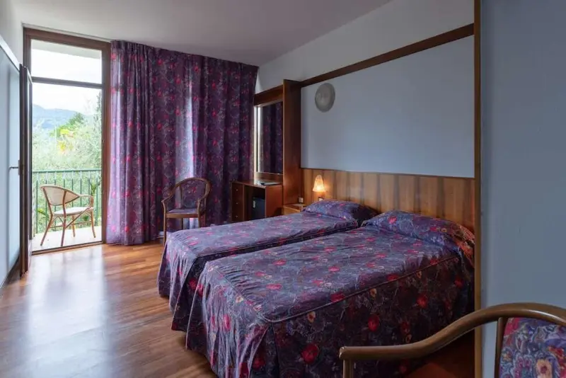 Oasis Park Hotel