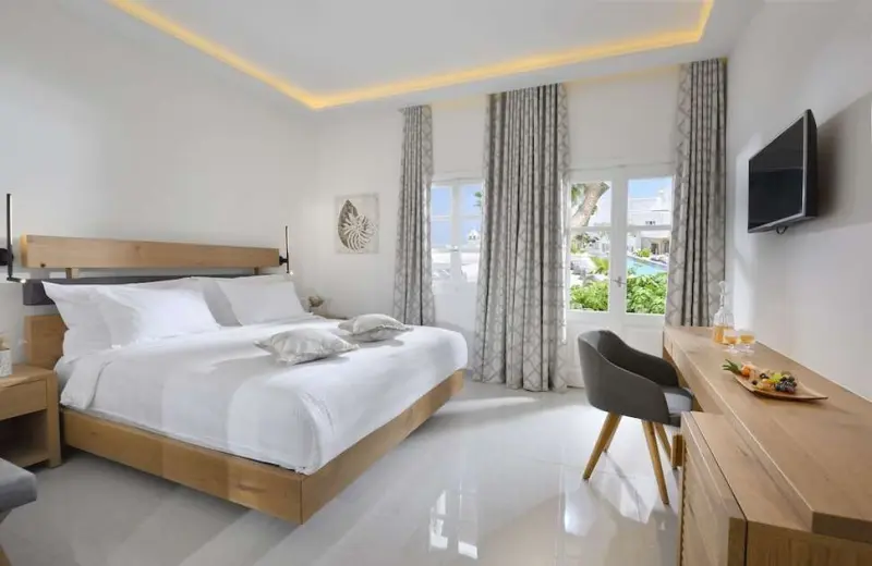 Petinos Beach Hotel