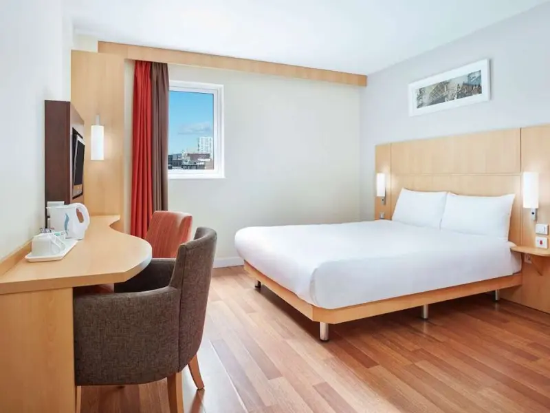 ibis Belfast City Centre