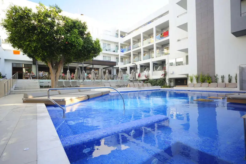 Atrium Hotel