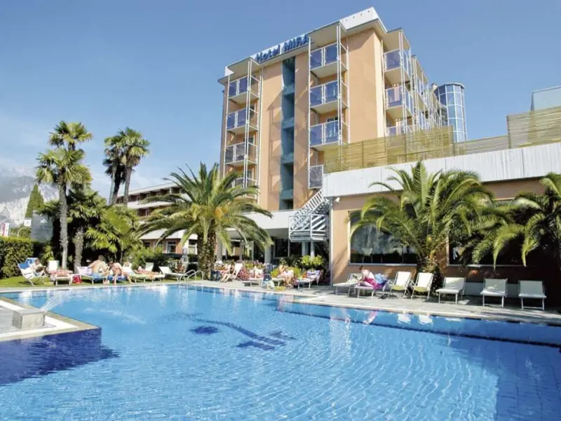 Lake Front Hotel Mirage