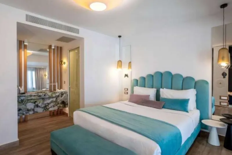 Cresanto Luxury Suites
