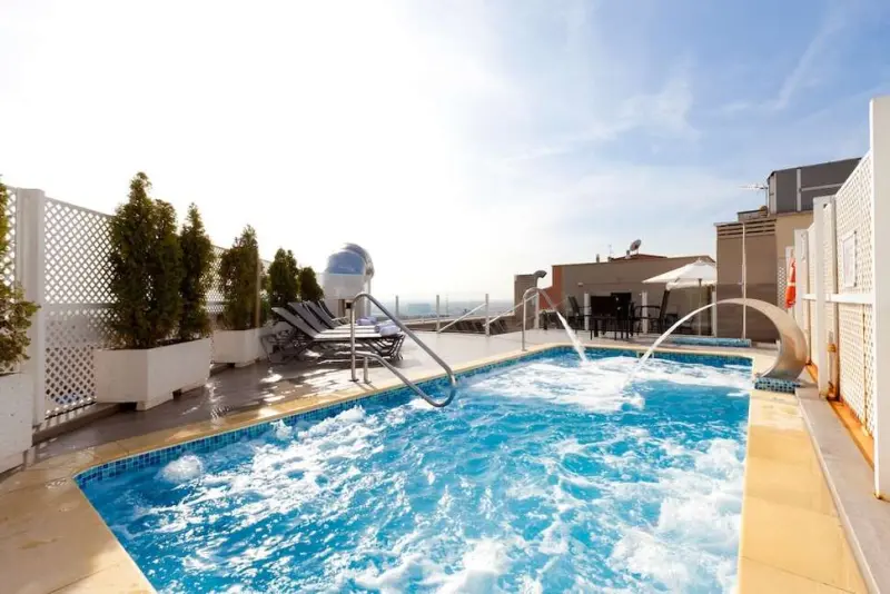 Hotel porcel ganivet