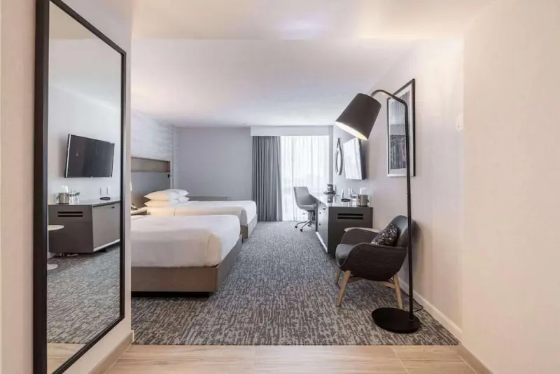 DoubleTree by Hilton New York JFK Airport