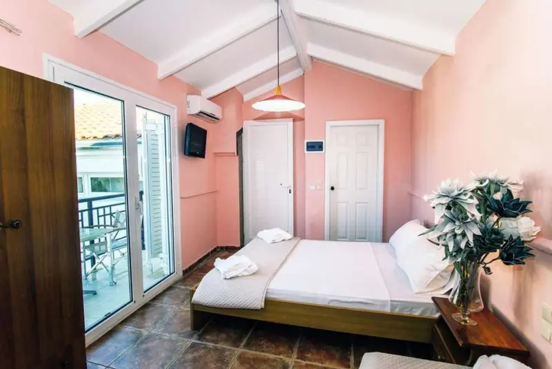 Aura Hotel