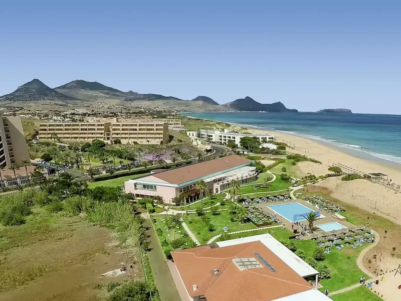 Vila Baleira Resort